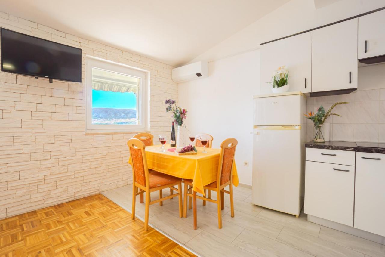 Galinec With Mountain And Seaview Apartment Metajna Exterior photo