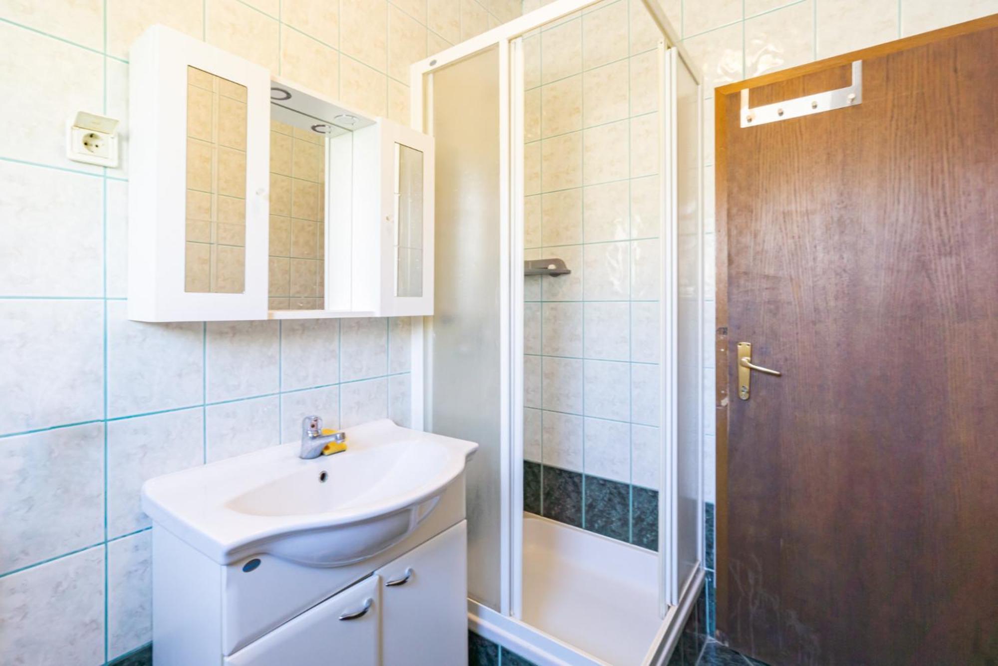 Galinec With Mountain And Seaview Apartment Metajna Room photo